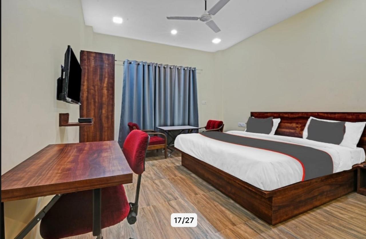 Hotel Manorama Inn Lucknow Exteriör bild